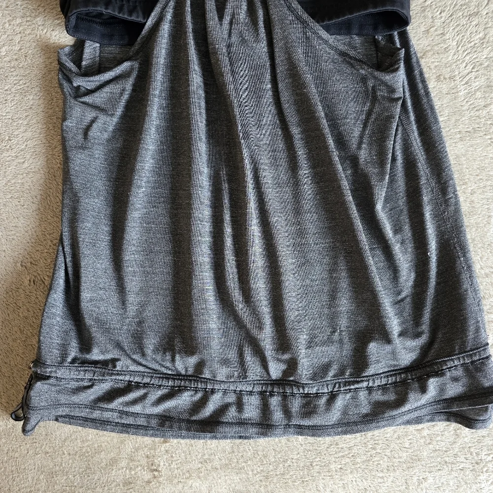 Lululemon Run: Back On Track Tank Heathered Black/Black Size 6 - Picture 8 of 11